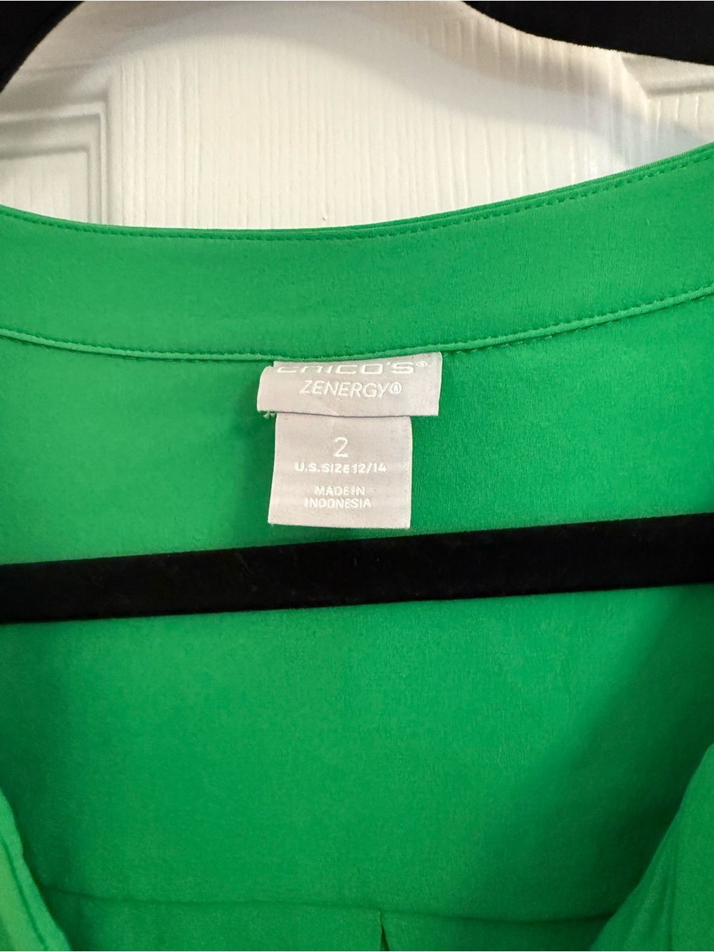 Chico's Bright Green Ruffle Sleeve Tunic - Chico’s Size 2 or 12/14 - Picture 3 of 3